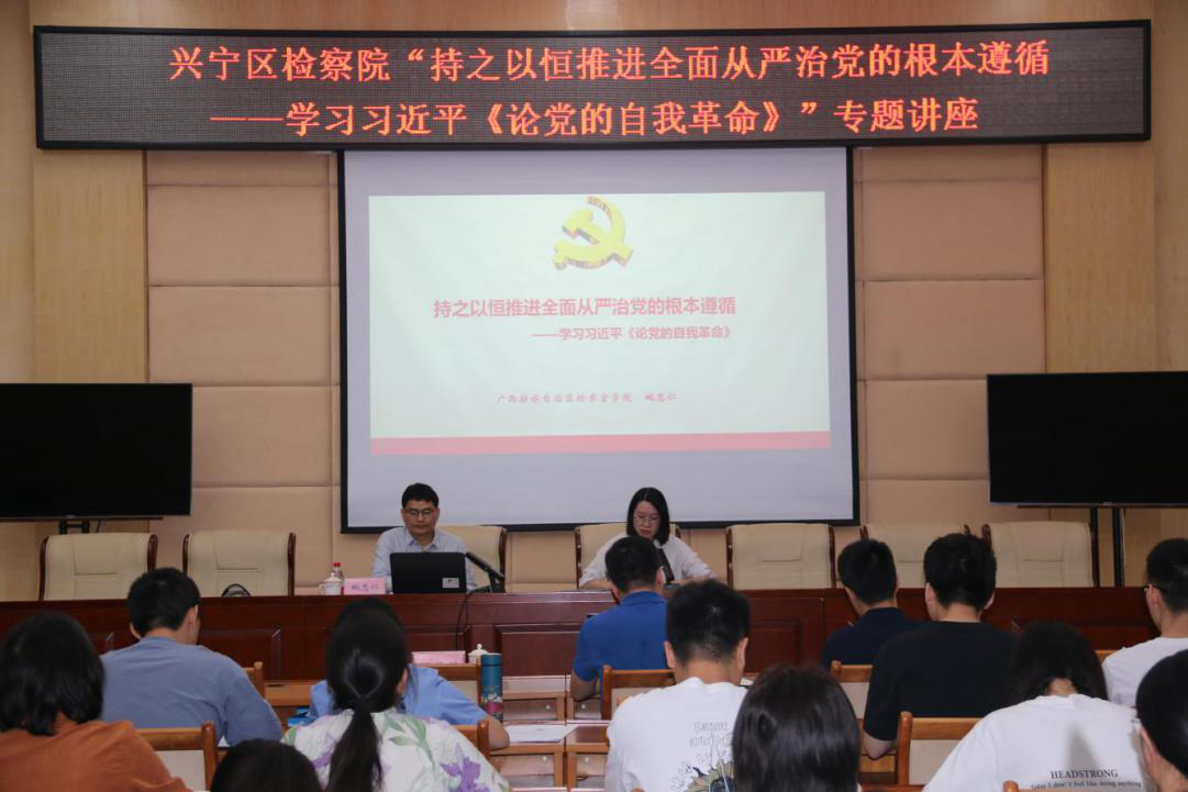 �ǿ��ӱߵļ���������С����ġ�н�� �����ഺ�����  ����������������Ժ��չ�����ġ������ϵ�л